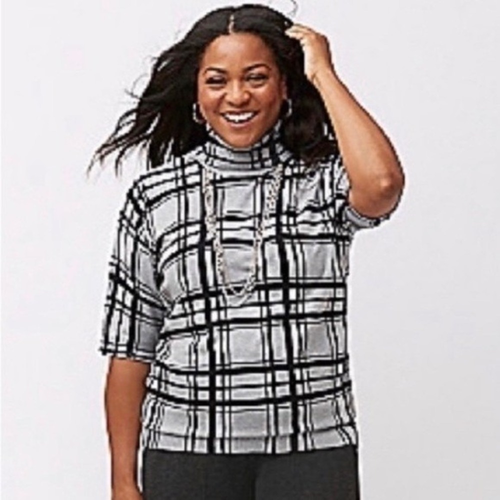 Lane Bryant 26/28 Gray Black Windowpane Plaid Mock Neck Short Sleeve Sweater